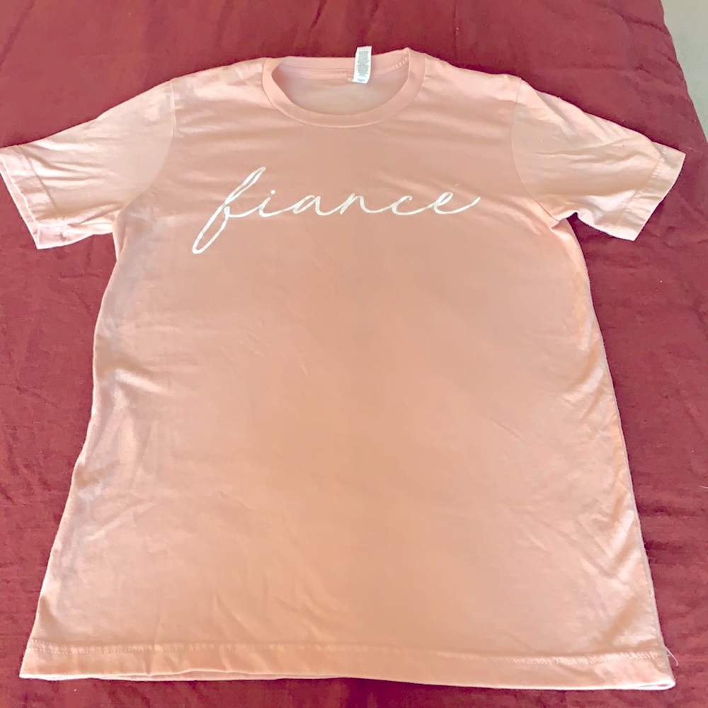 Fiancé light pink T-shirt